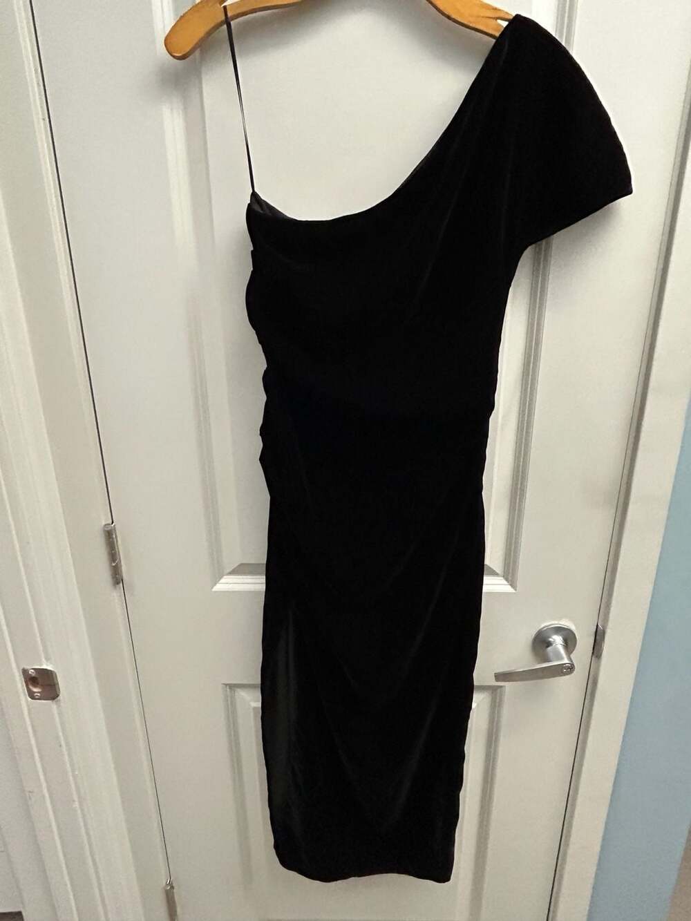NBD Black Velvet One Shoulder Midi Dress Size M